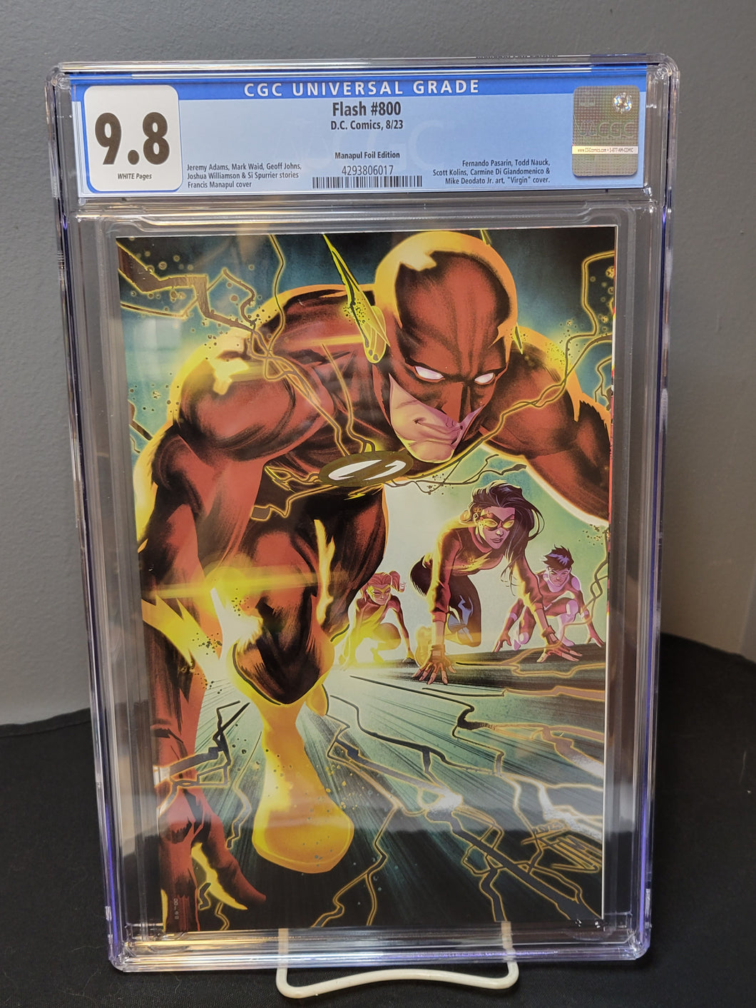 Flash 800 Foil Variant CGC 9.8