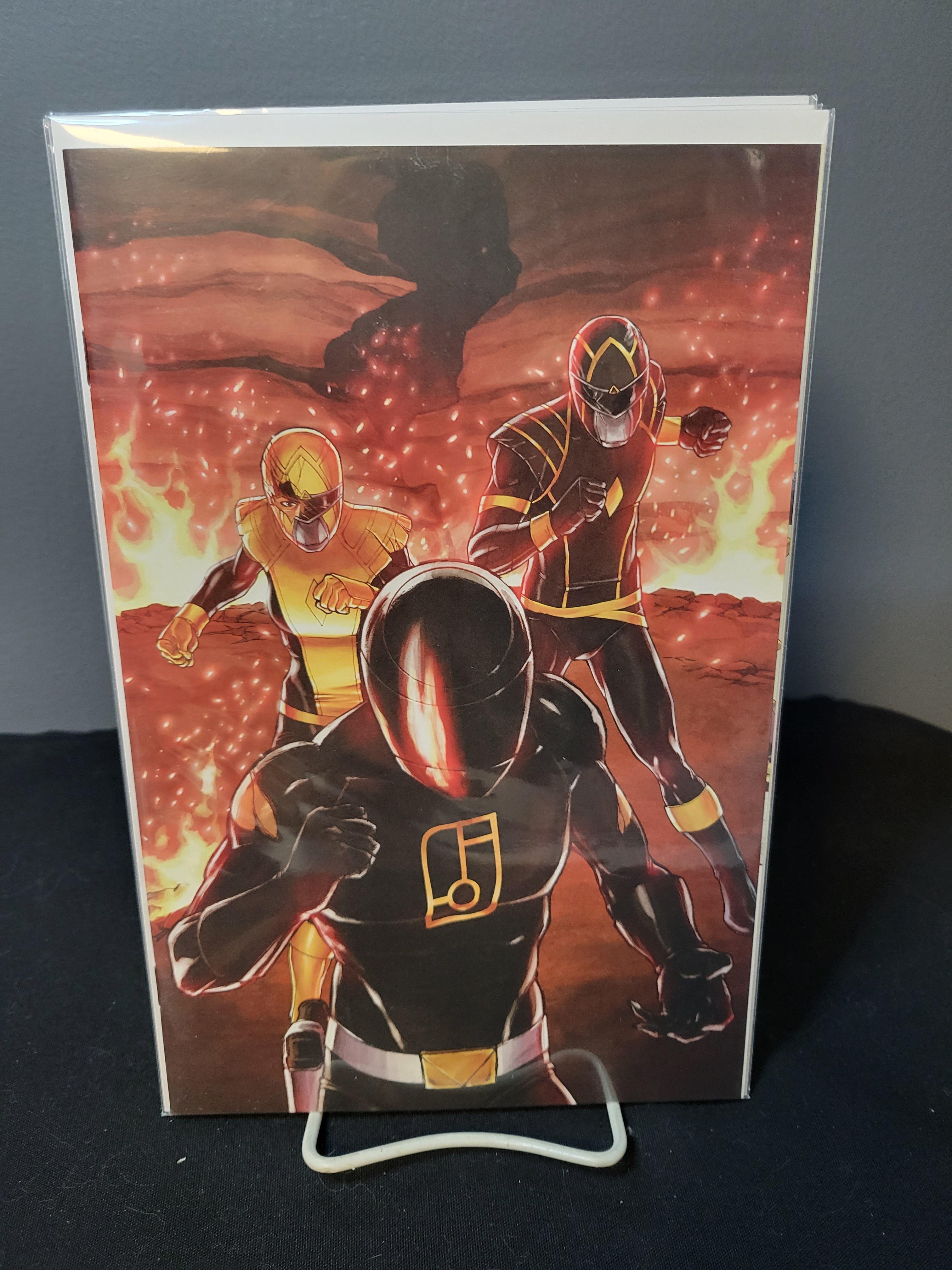 Power Rangers 22 1 Per Store Variant – Hero's Corner Comics