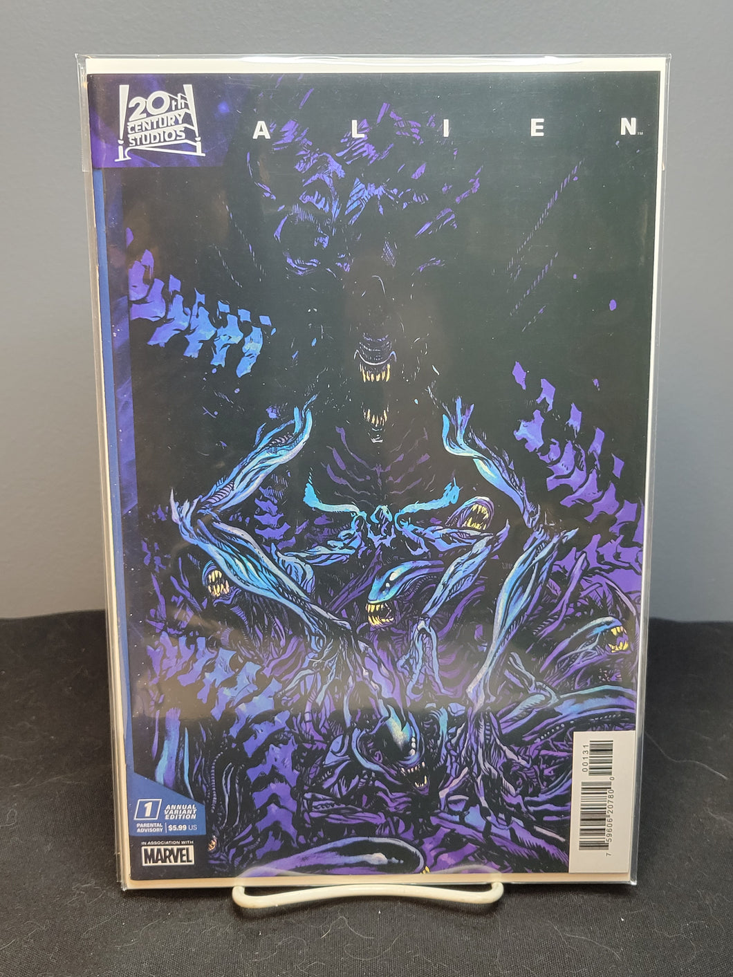 Alien Annual #1 Variant