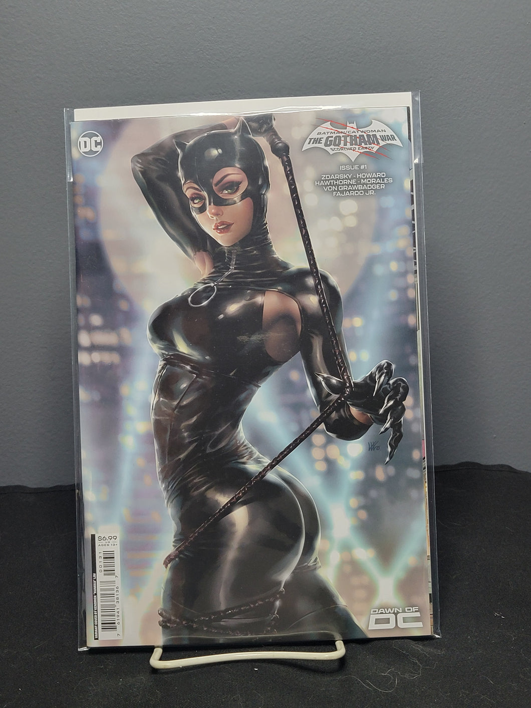 Batman Catwoman Gotham War #1 Lim Variant