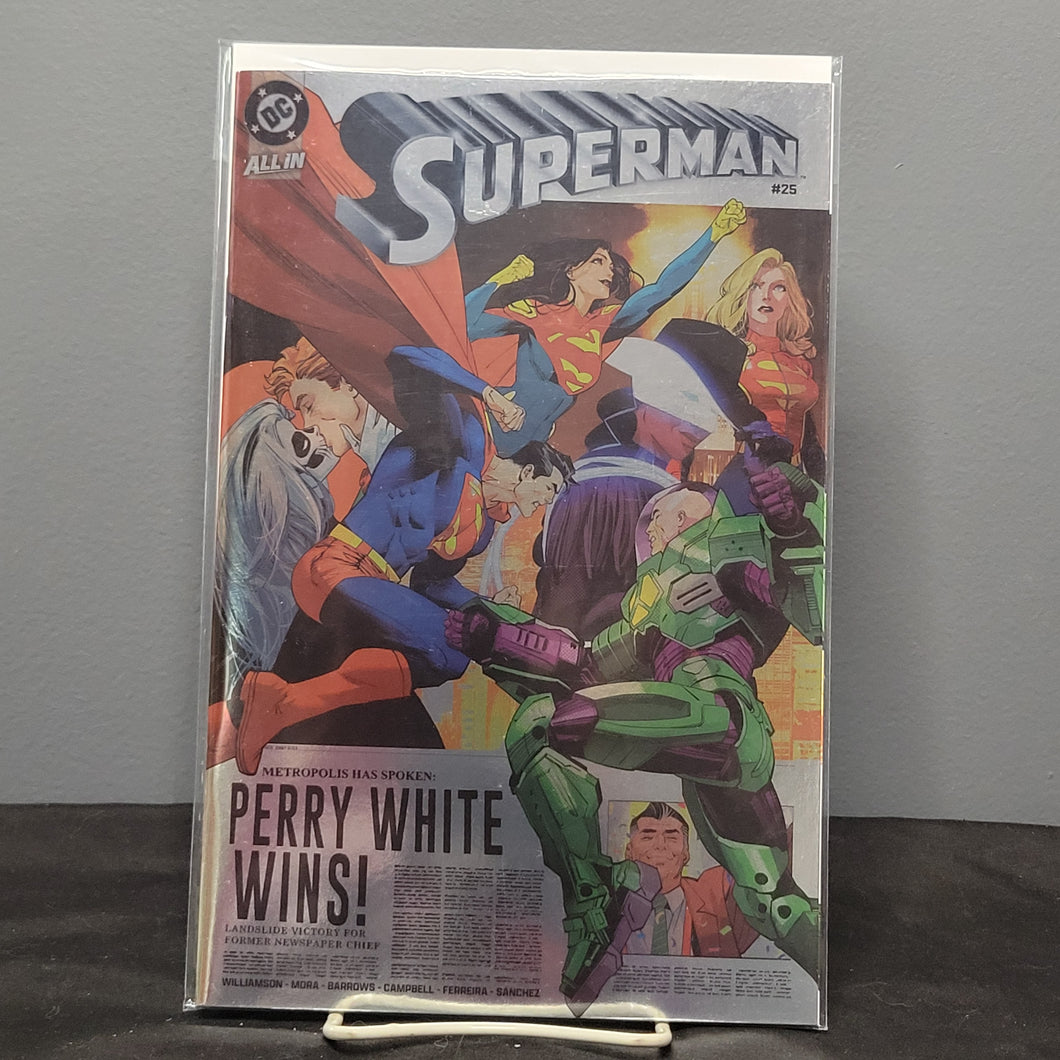 Superman #25 Mora Foil Variant